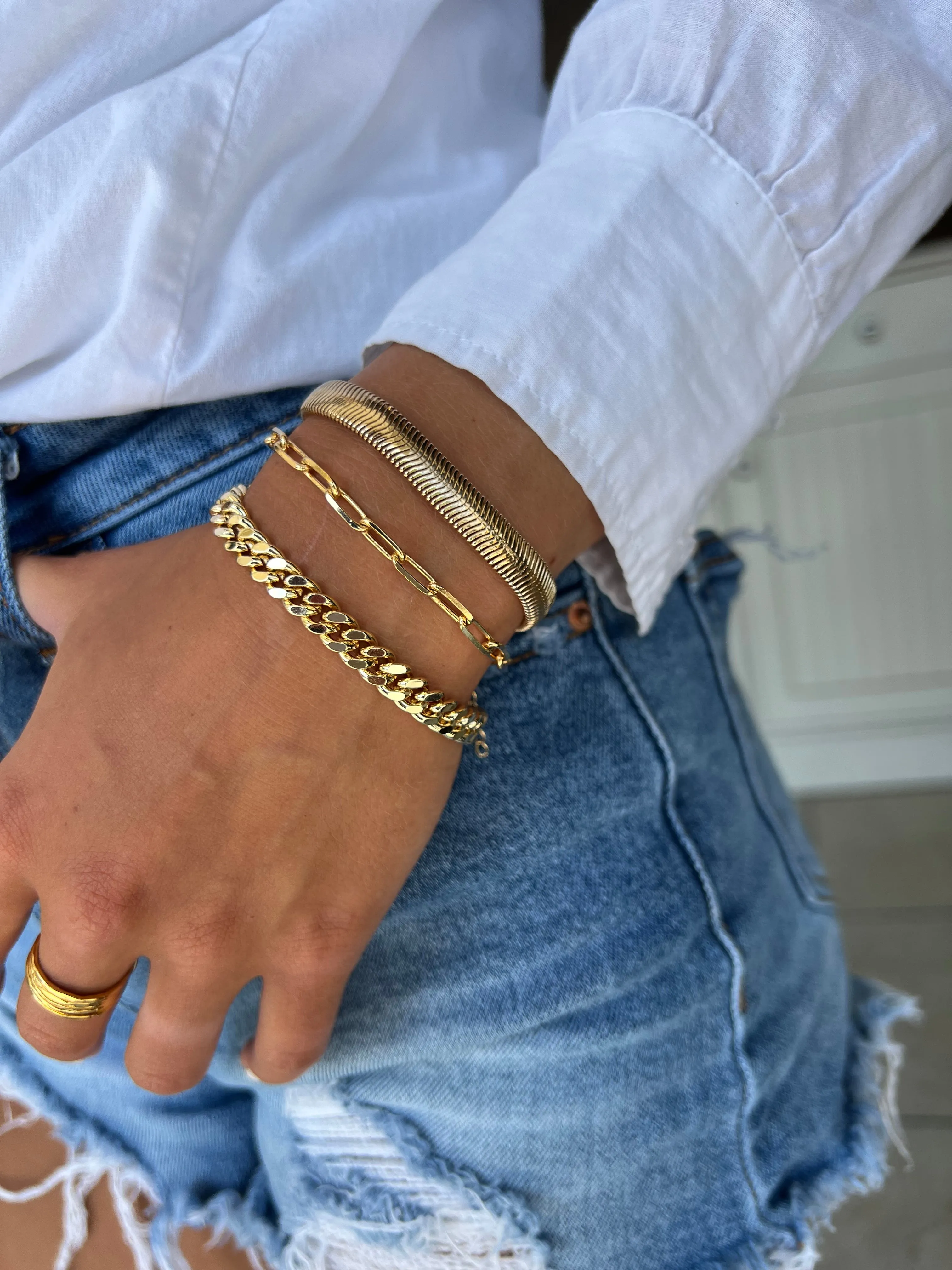 PAPER CLIP BRACELET